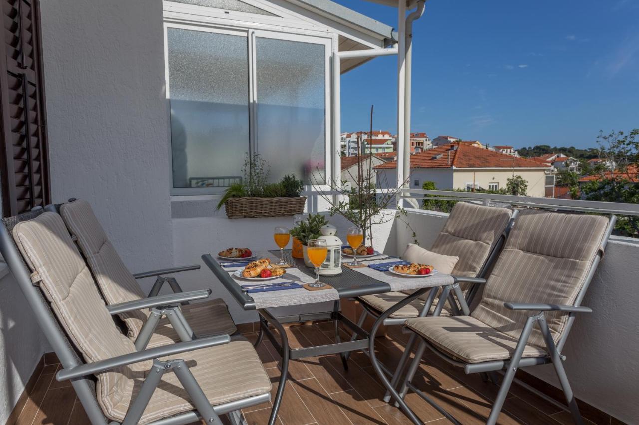 So Hvar So Good! Spacious With Terrace Apartment Hvar Town Exterior foto