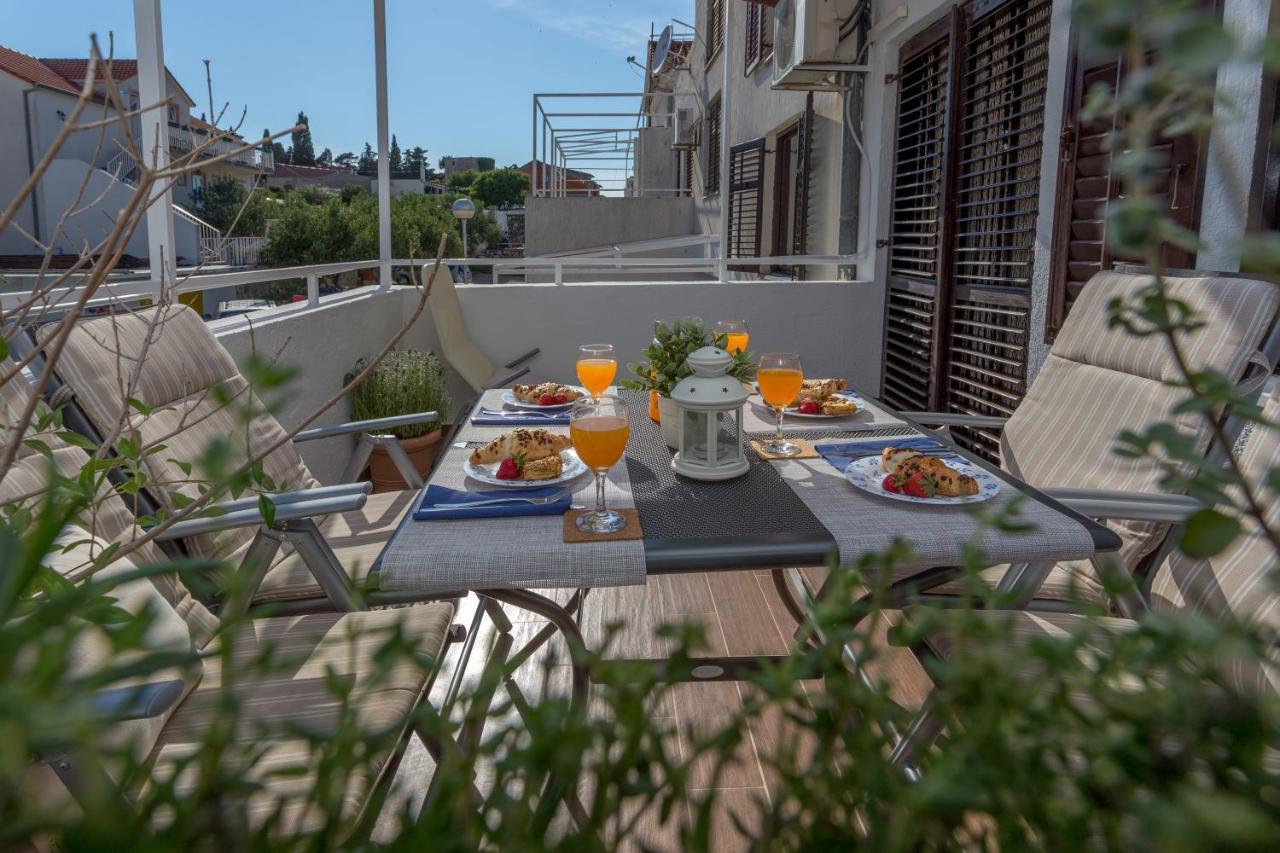 So Hvar So Good! Spacious With Terrace Apartment Hvar Town Exterior foto