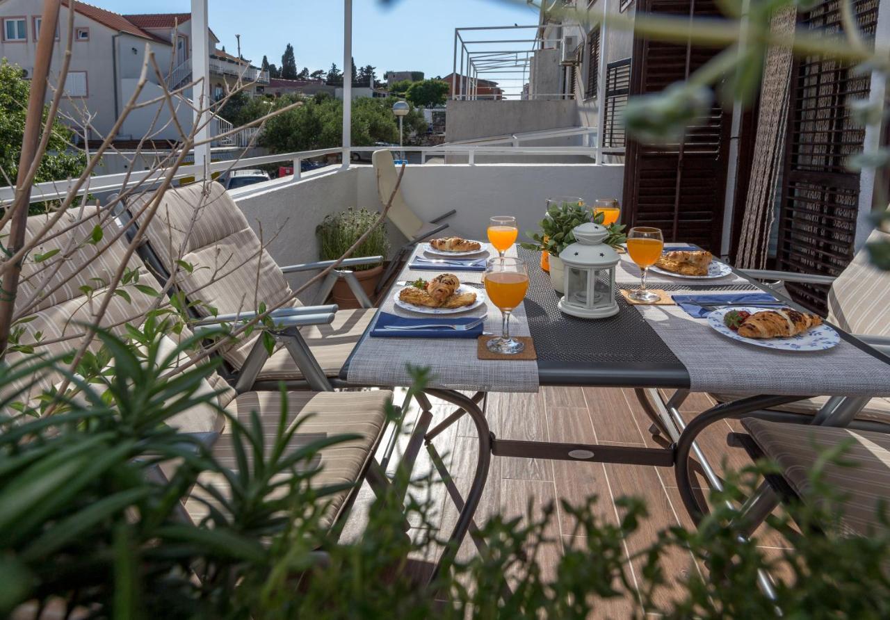 So Hvar So Good! Spacious With Terrace Apartment Hvar Town Exterior foto